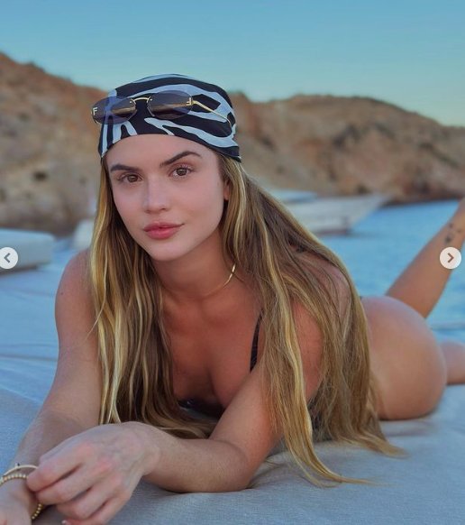 Esta es la modelo paisa con la que Rauw le habría sido infiel a Rosalía 1 Esta es la modelo paisa con la que Rauw le habría sido infiel a Rosalía Esta es la modelo paisa con la que Rauw Alejandro le habría puesto los cachos a Rosalía.