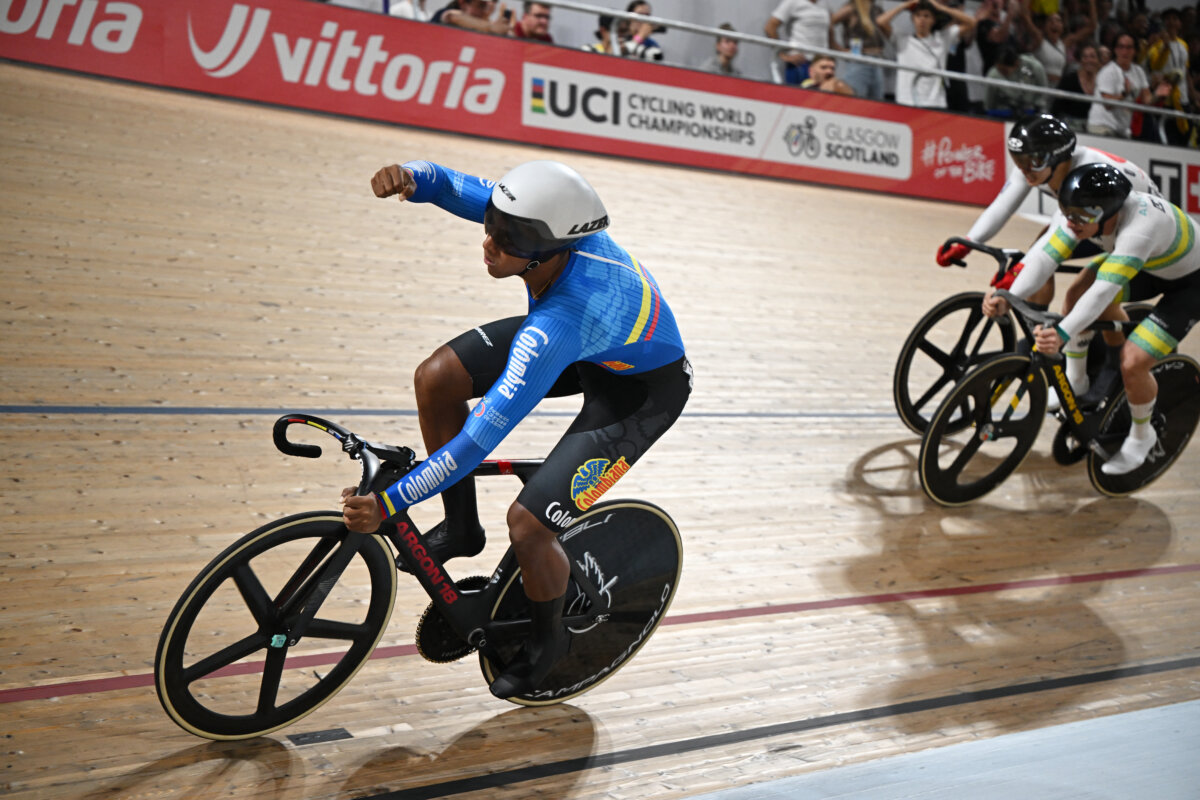 ¡Qué orgullo! El colombiano Kevin Quintero se coronó campeón mundial de ciclismo en pista