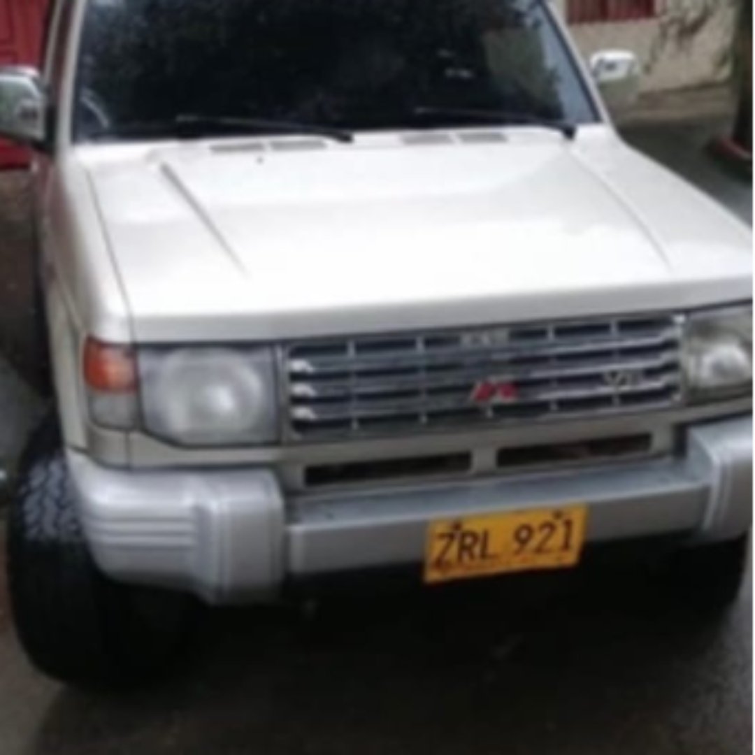 En el sepelio del hermano de Jorelyn Carabalí, se robaron la camioneta de otra jugadora La futbolista de la Selección Colombia, Daniela Caracas, fue víctima de robo mientras asistía al sepelio del hermano de Jorelyn Carabalí, compañera con la que representó al país durante el Mundial Femenino en Australia y Nueva Zelanda.
