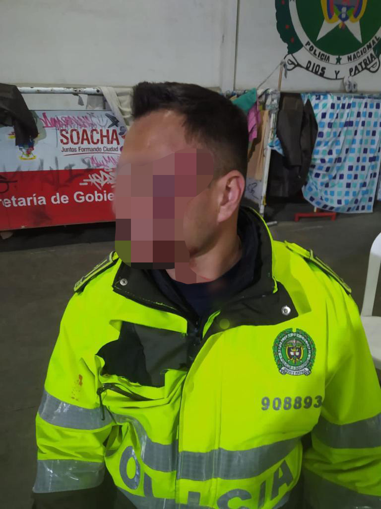 Alerta en Soacha: 41 presos se fugaron y dejaron un policía herido 1 Alerta en Soacha: 41 presos se fugaron y dejaron un policía herido Las autoridades se encuentran adelantando un operativo de búsqueda para dar con el paradero de los detenidos que lograron escapar.