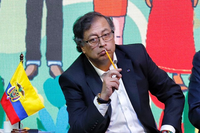 Convocan marchas en todo el país contra Gustavo Petro para pedir su renuncia 1 Convocan marchas en todo el país contra Gustavo Petro para pedir su renuncia Se tiene prevista una gran marcha nacional para pedir la renuncia del Presidente Gustavo Petro a raíz de los recientes acontecimientos que indicarían irregularidades en la campaña electoral.