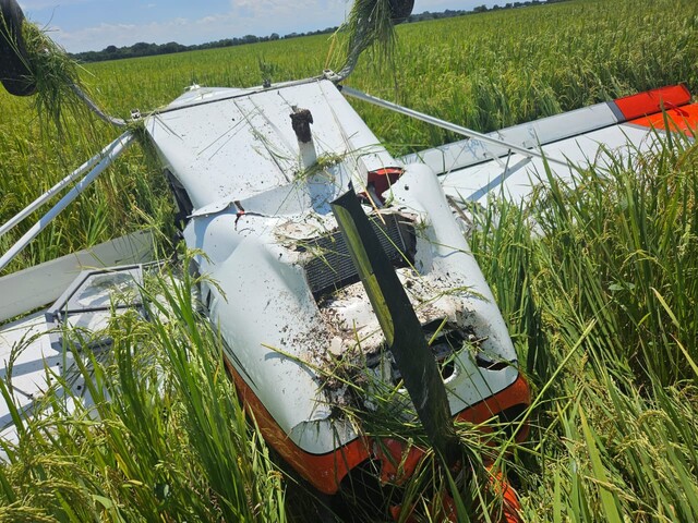 ¡Atención! Se accidentó avioneta en la que viajaba candidato a la Gobernación de Casanare 1 ¡Atención! Se accidentó avioneta en la que viajaba candidato a la Gobernación de Casanare El candidato a la Gobernación de Casanare, César Ortiz Zorro, y su equipo de trabajo sufrieron un accidente pasado el mediodía de este sábado, luego de que la avioneta en la que se desplazaban se precipitó a tierra.