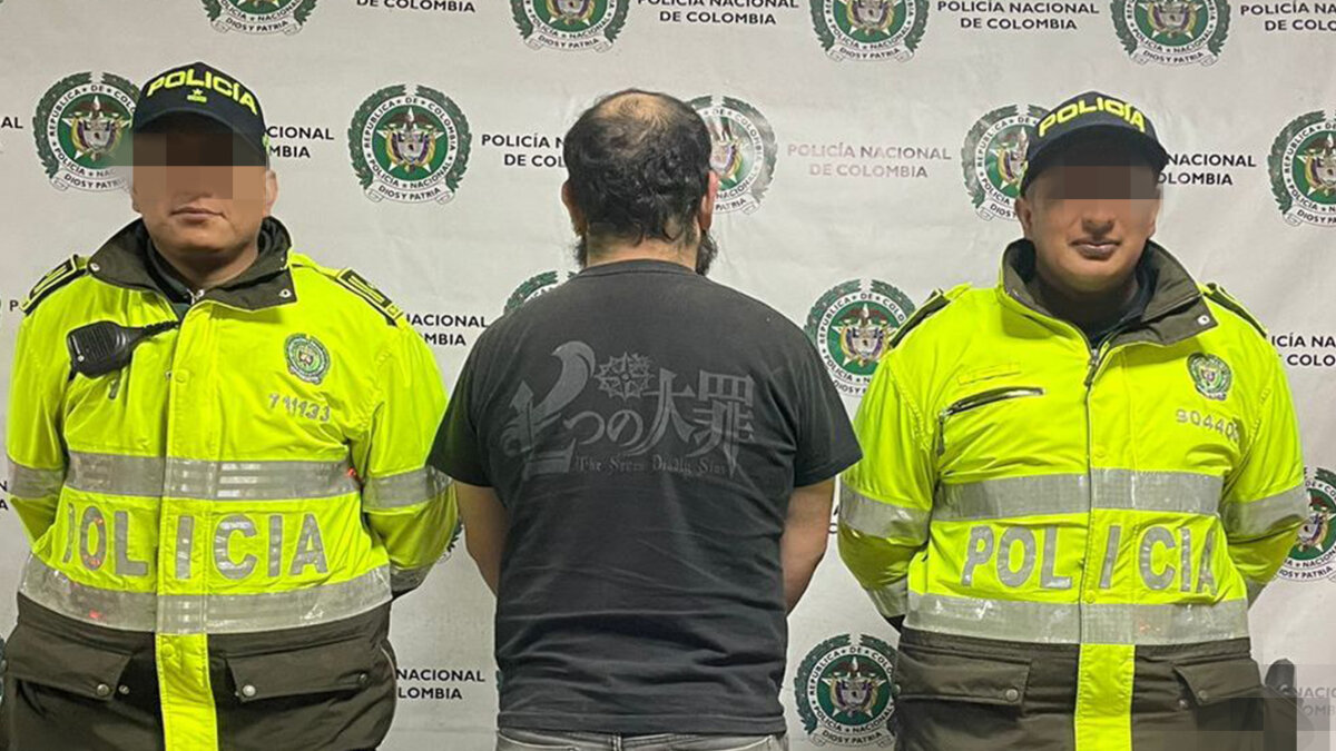Capturan a un hombre por asesinar a su pareja en Usme Capturan a un hombre por ser el principal sospechoso del crimen de su pareja sentimental, en el sector de Villa Anita, en Usme.