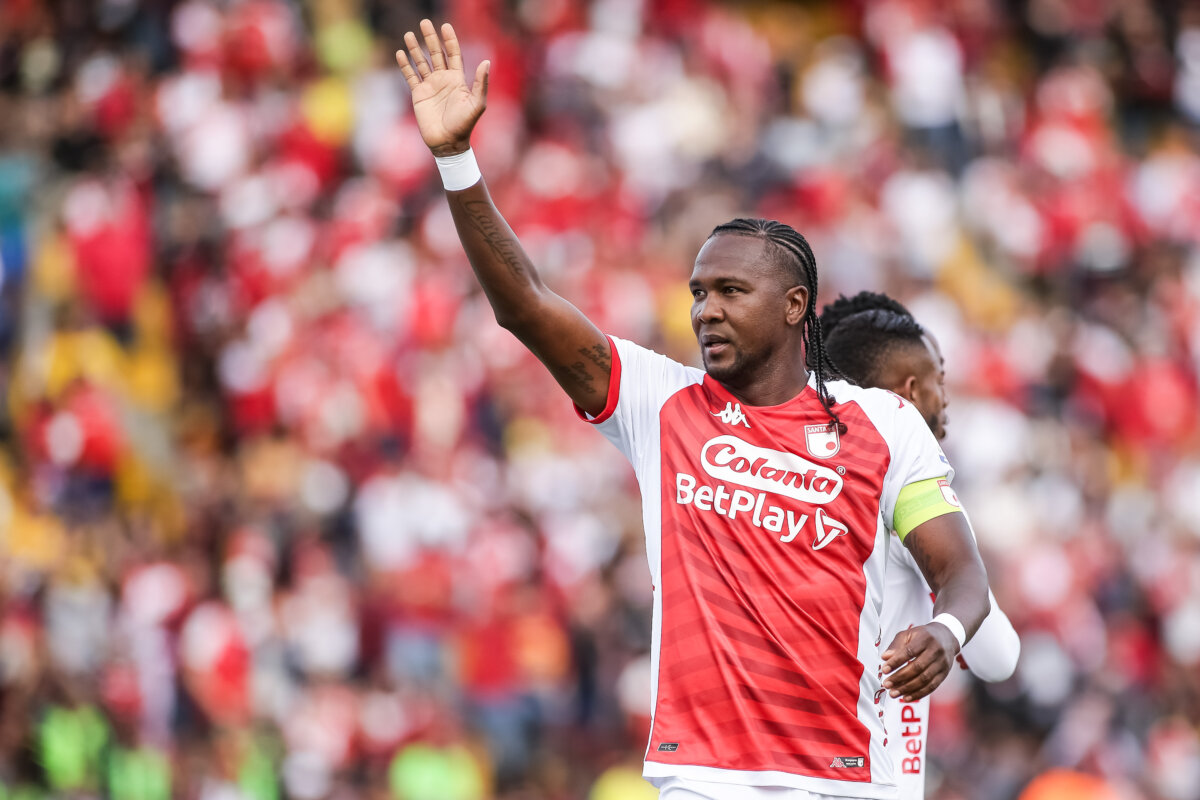 Con bajas, Santa Fe busca sumar 1 Con bajas, Santa Fe busca sumar Por la fecha número 7 de la Liga, Santa Fe buscará seguir sumando como local, así que recibirá hoy, desde las 6:15 p. m., la visita del Envigado en el estadio El Campín.