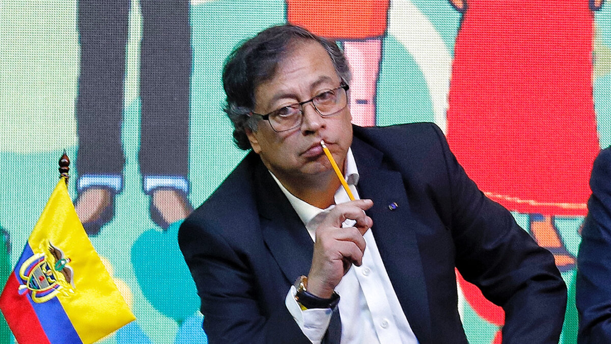El Gobierno presentó sus propios logros en el primer año de gestión El gobierno hizo hoy su propio balance de logros, al cierre del primer año de mandato del presidente, Gustavo Petro, en los que brilló la falta de crítica.