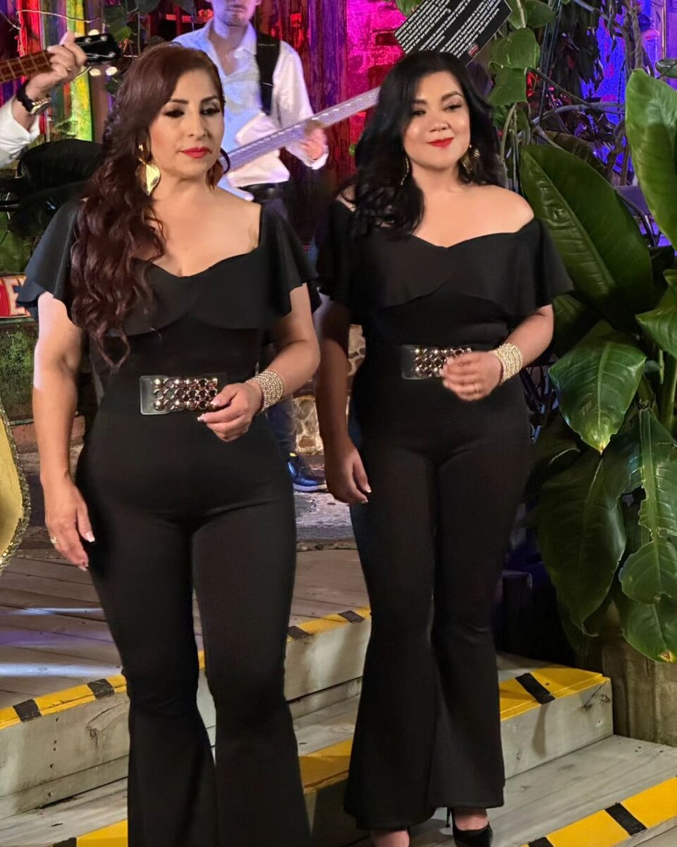 Las Alondras siguen firmes en honor a Martha Quintero 1 Las Alondras siguen firmes en honor a Martha Quintero Hace aproximadamente seis años, los seguidores de la música carrilera pensaban que la voz de Las Alondras se apagaría definitivamente con la partida de Martha Quintero, quien falleció a causa de un cáncer de hígado a los 55 años.