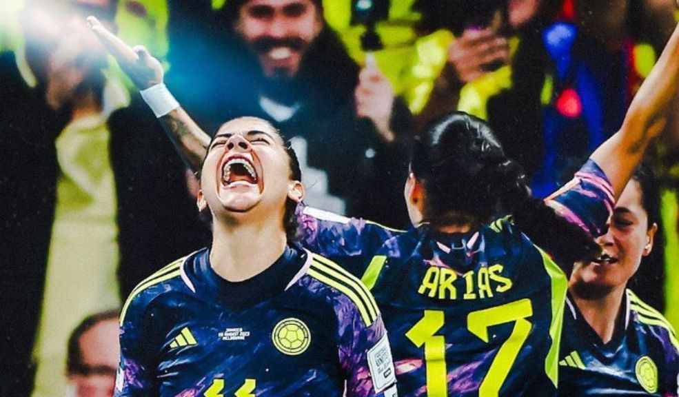 Mundial Femenino: a madrugar y apoyar a las 'Superpoderosas' por la gran hazaña Mañana Colombia se enfrentará a Inglaterra por el paso a semifinales del Mundial Femenino, donde ya esperan Suecia y España. Australia y Francia definen la otra clasificada mañana a desde las 2:00 a.m..
