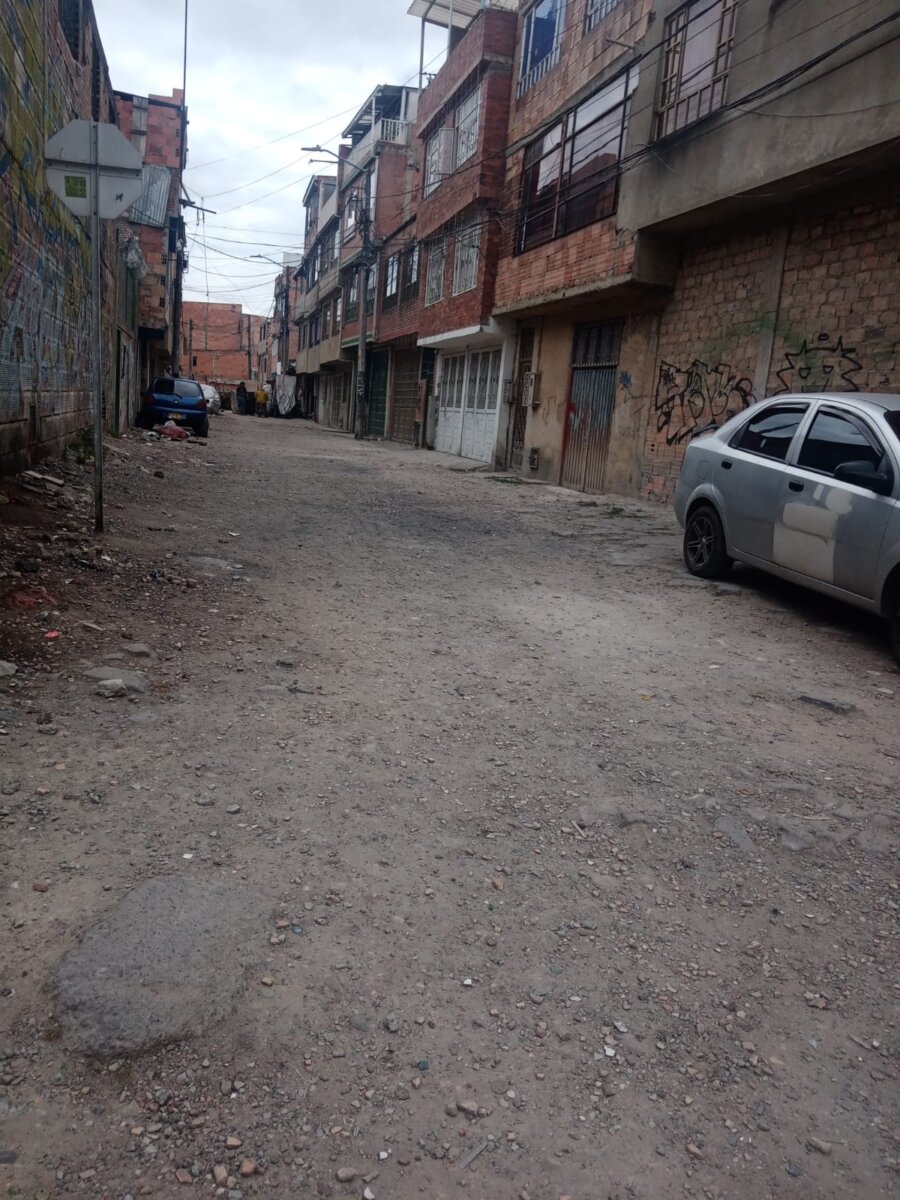 Dos menores resultaron heridos en medio de una balacera en Santa Fe Sobre las 7:00 p.m. en el barrio Las Cruces de la localidad Santa Fe, se registró un hecho que conmocionó a la comunidad, pues se presentó un enfrentamiento armado entre dos grupos de personas donde lamentablemente dos menores de edad resultaron heridos.