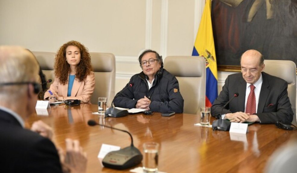Ahora los colombianos podrán hacer pasantías en la Nasa 2 Ahora los colombianos podrán hacer pasantías en la Nasa Científicos colombianos podrían hacer pasantías en la Nasa. Pille el acuerdo.