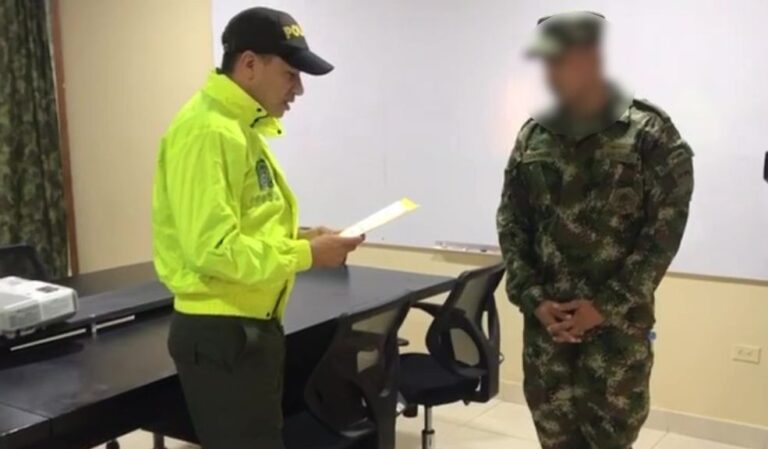 Cayeron 22 militares relacionados con una red de corrupción dentro del Ejército