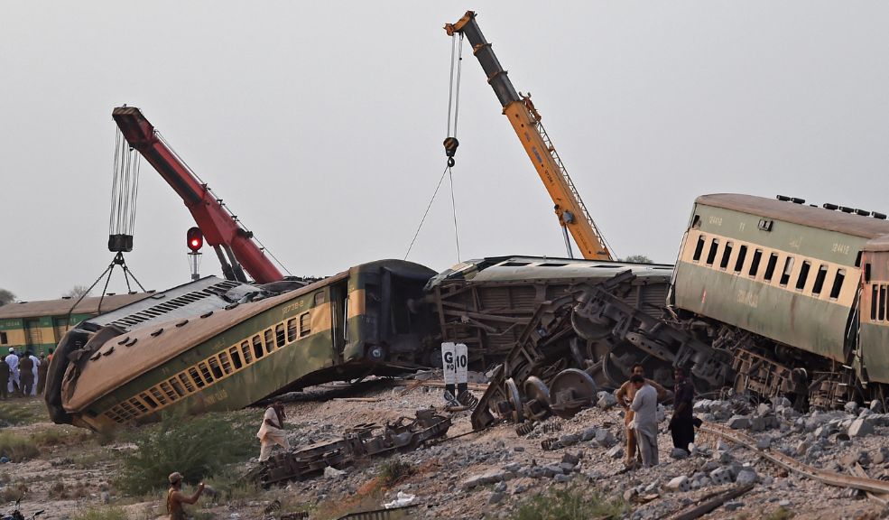 ¡Terrible! Al menos 30 muertos y 80 heridos deja fatal accidente de tren 7 ¡Terrible! Al menos 30 muertos y 80 heridos deja fatal accidente de tren