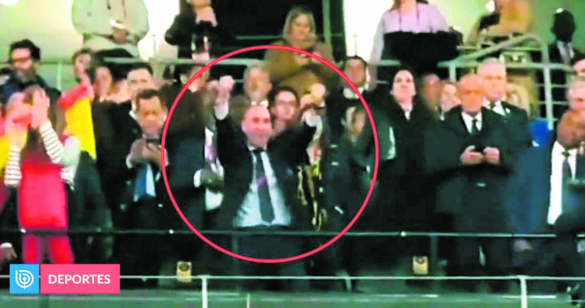 Presidente de Federación Española de Futbol se pasó de la raya en la celebración del Mundial 1 Presidente de Federación Española de Futbol se pasó de la raya en la celebración del Mundial La consagración de la Selección de España como campeona del Mundial Femenino de Australia y Nueva Zelanda quedó empañada por un acto polémico de Luis Rubiales, presidente de la Federación Española de Fútbol. El dirigente, al parecer, se dejó llevar por la emoción que le causó el título de sus jugadoras y se pasó de la raya: primero haciendo un gesto obsceno en el palco del estadio de Sidney, y luego besando en la boca a la futbolista Jenni Hermoso, en la premiación.