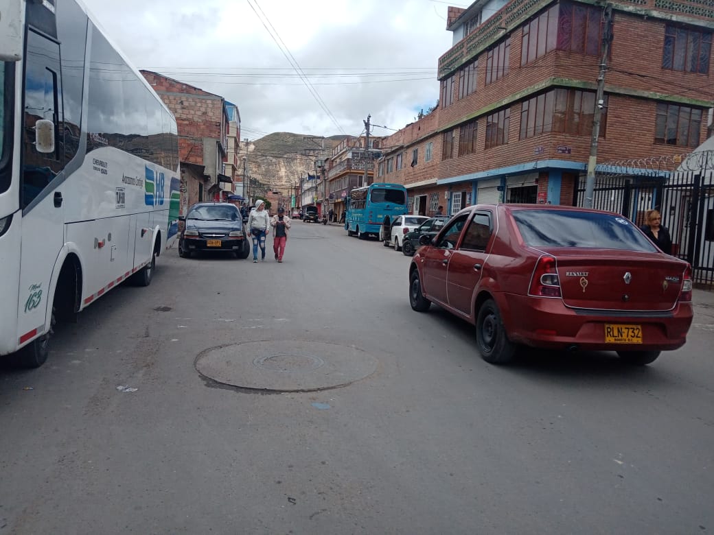 Riña terminó en asesinato y captura en Soacha 1 Riña terminó en asesinato y captura en Soacha Un hombre falleció en medio de una Riña en el barrio Santa María, del municipio de Soacha.