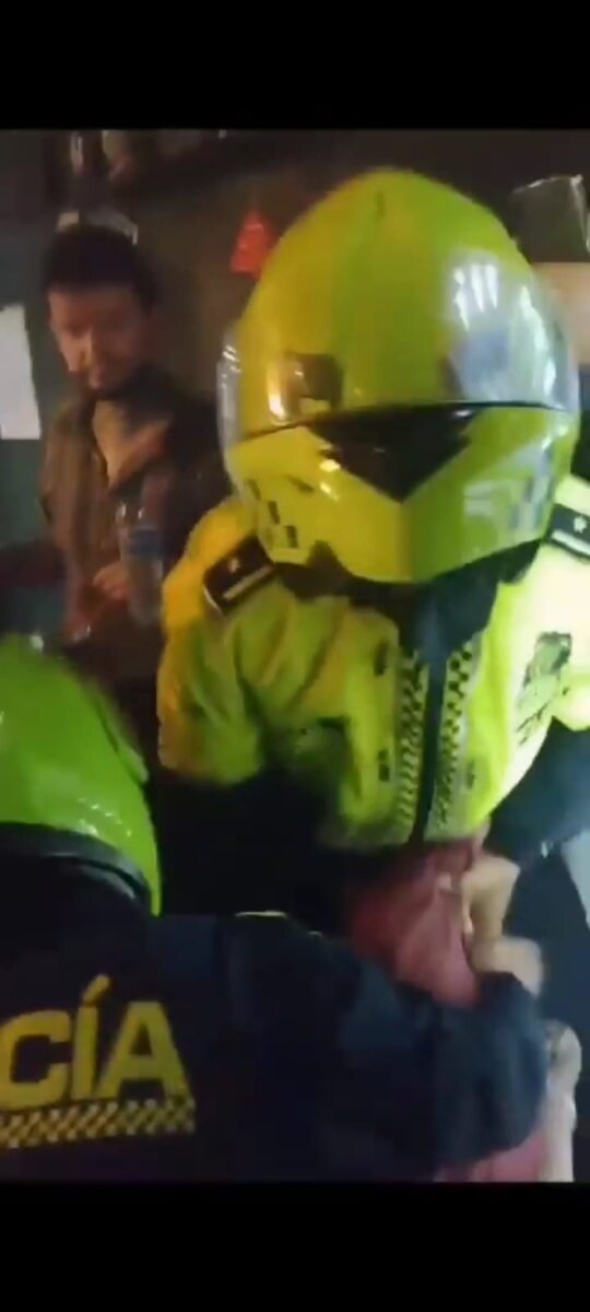 Pelea de modelos webcam dejó a dos lesionados dentro de un estudio Un conflicto entre empleadas de este establecimiento provocó que los cuatro personas terminaran implicadas y capturadas.