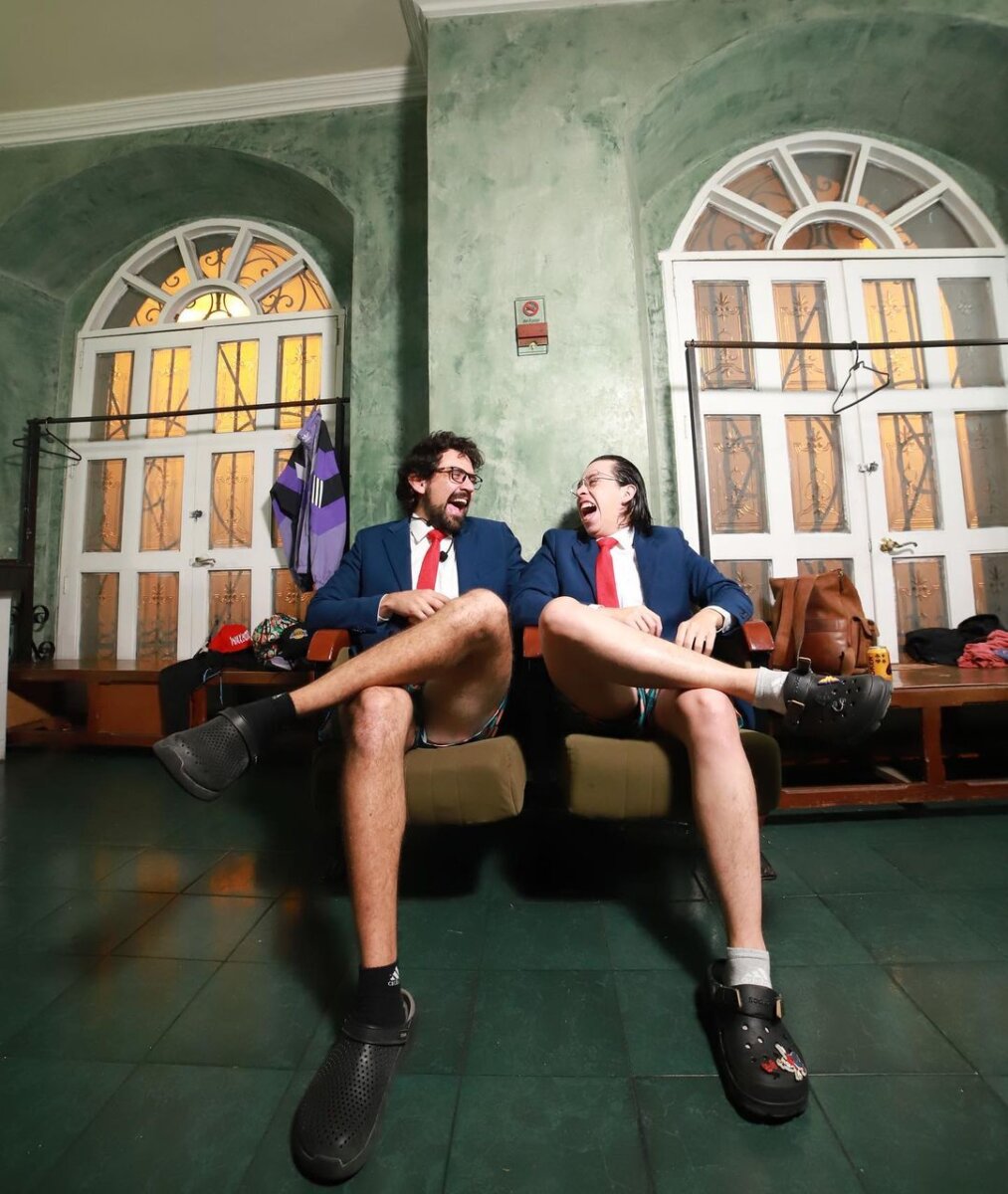 Demandan a humoristas por presuntamente vulnerar los derechos de los niños 1 Demandan a humoristas por presuntamente vulnerar los derechos de los niños Los humoristas de 'FucksNews: Noticreo' recibieron una nueva demanda por el tipo de comedia que hacen, está vez se debe a la "violencia" de sus chistes con respecto a los niños.
