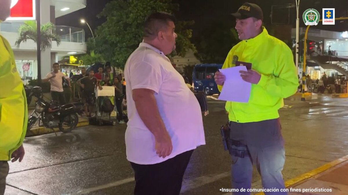 Capturan a alias 'Niko', extranjero que tendría alianzas con narcotraficantes colombianos Capturan a alias el 'Niko', un ciudadano albanés que era requerido por las autoridades de Francia desde el 2021.