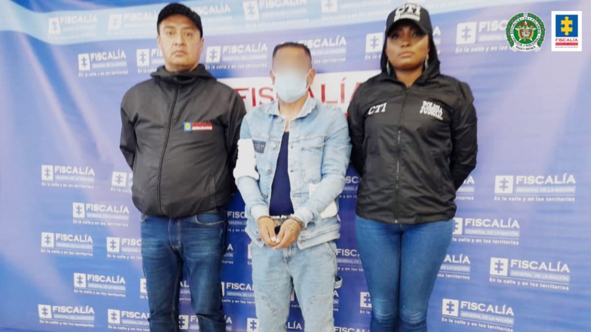 A la cana sujeto que habría abusado sexualmente de una niña en Usme 5 A la cana sujeto que habría abusado sexualmente de una niña en Usme Fue enviado a la cárcel un sujeto que habría abusado sexualmente de una menor de 14 años en una zona boscosa de Usme.