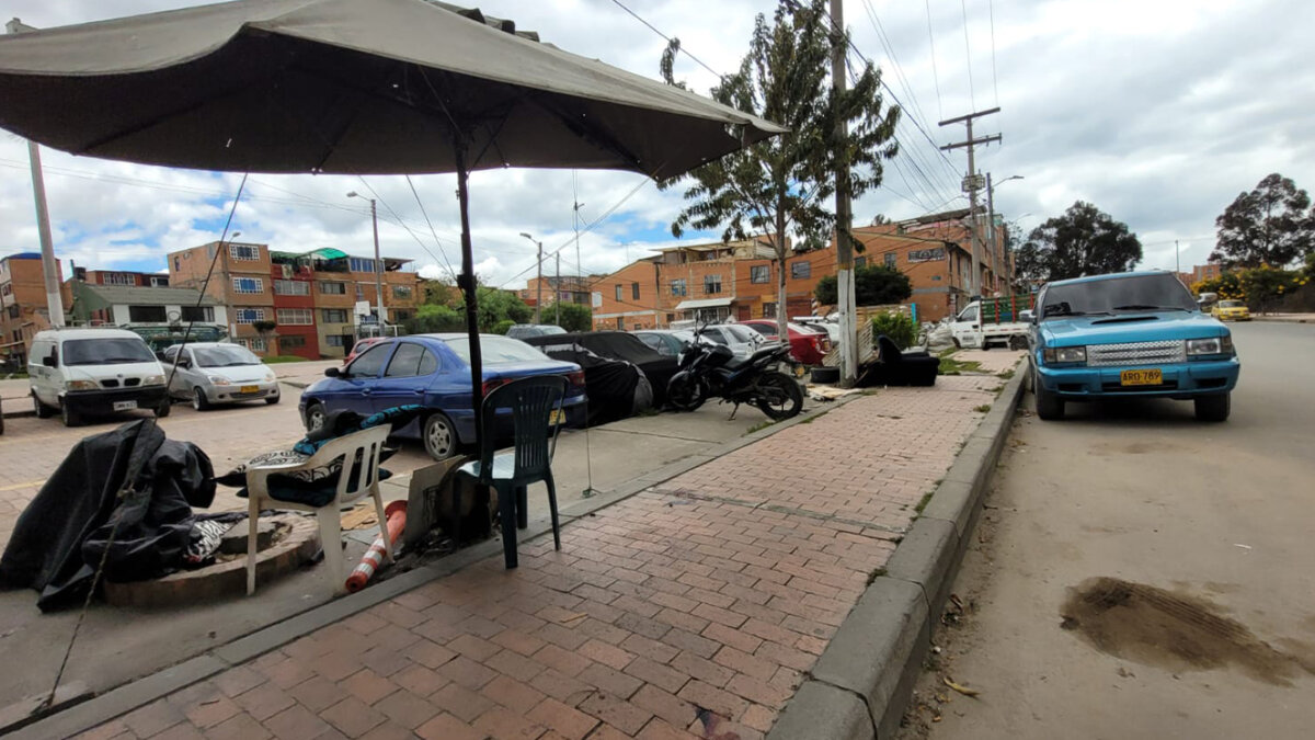 Pareja baleada en Bosa permanece en grave estado de salud Una pareja que departía en espacio público del barrio San Diego, en Bosa, fue atacada a bala por sujetos que los abordaron en horas de la noche de este martes.