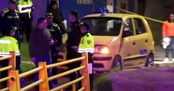 Sujeto que se subió a atracar a un bus terminó muerto en San Cristóbal 1 Sujeto que se subió a atracar a un bus terminó muerto en San Cristóbal