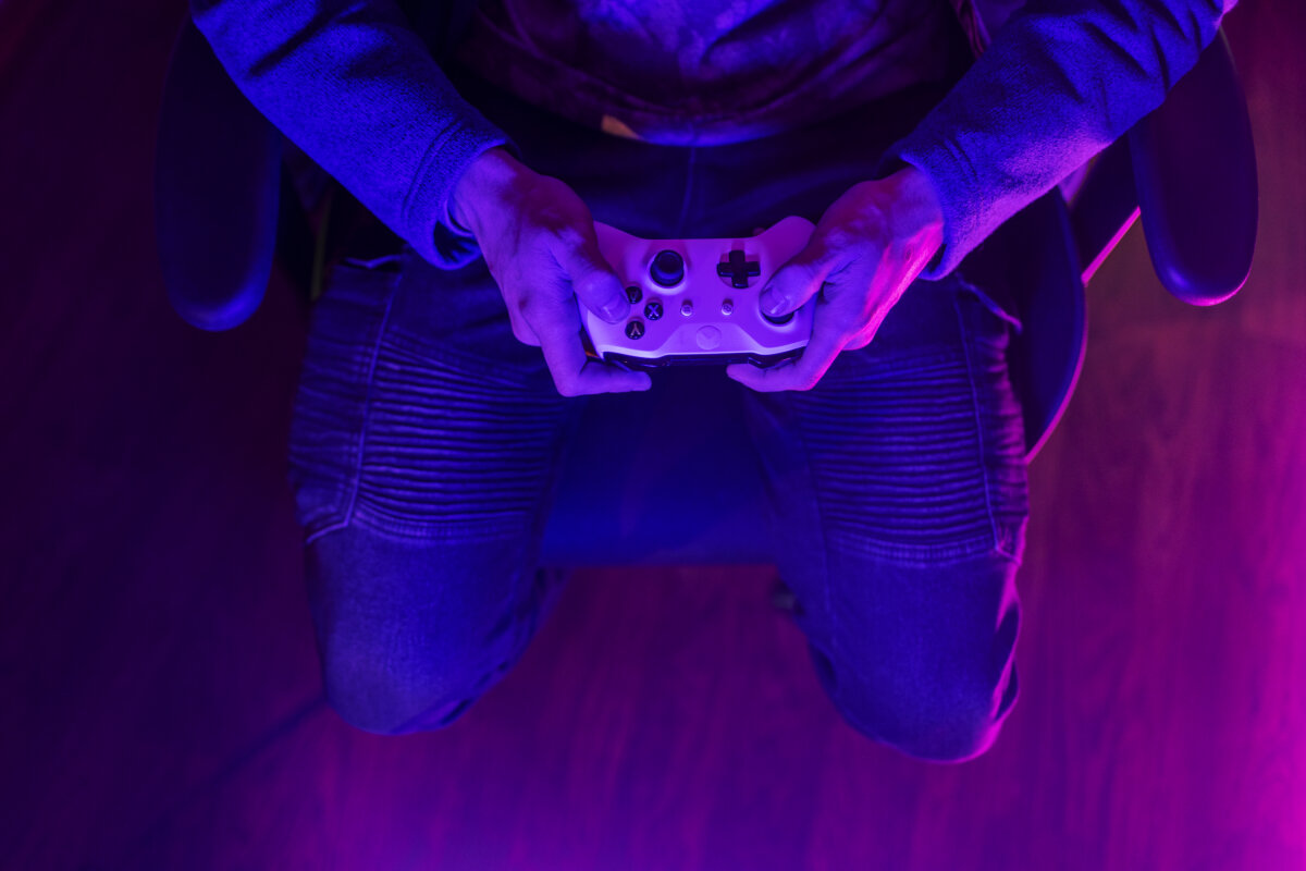 El día gamer, ¿Qué es y por qué se festeja? 1 El día gamer, ¿Qué es y por qué se festeja? El Día del Gamer festeja a los aficionados de los videojuegos y recuerda a las personas del común los juegos que marcaron su niñez.