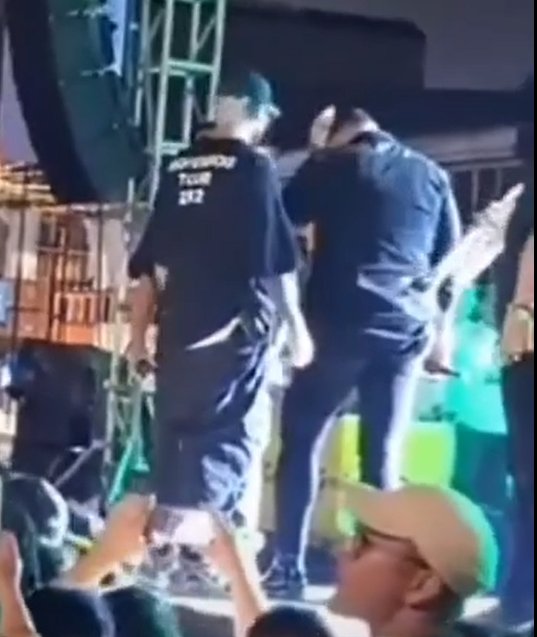 Así quedó Jessi Uribe tras recibir botellazo en pleno concierto
