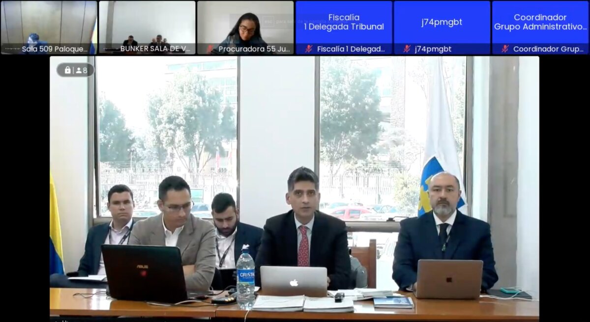 ¡ATENCIÓN! Nicolás Petro aceptó cargos de lavado de activos y enriquecimiento ilícito 1 ¡ATENCIÓN! Nicolás Petro aceptó cargos de lavado de activos y enriquecimiento ilícito Nicolás Petro aceptó que recibió dinero de dudosa procedencia y, como lo dijo el martes, empezó a 'soltar la lengua' y a colaborar con la justica.