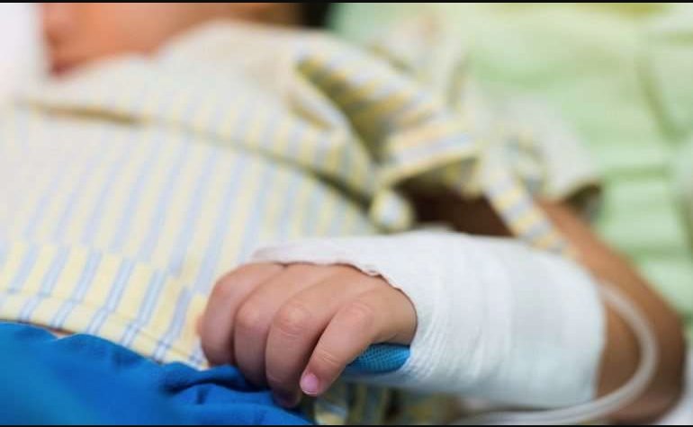 ¡Aberrante! Un joven habría abusado de su hermana con síndrome de Down Un joven de 16 años fue aprehendido por las autoridades por, presuntamente, haber abusado de su hermana menor que padece una discapacidad cognitiva.