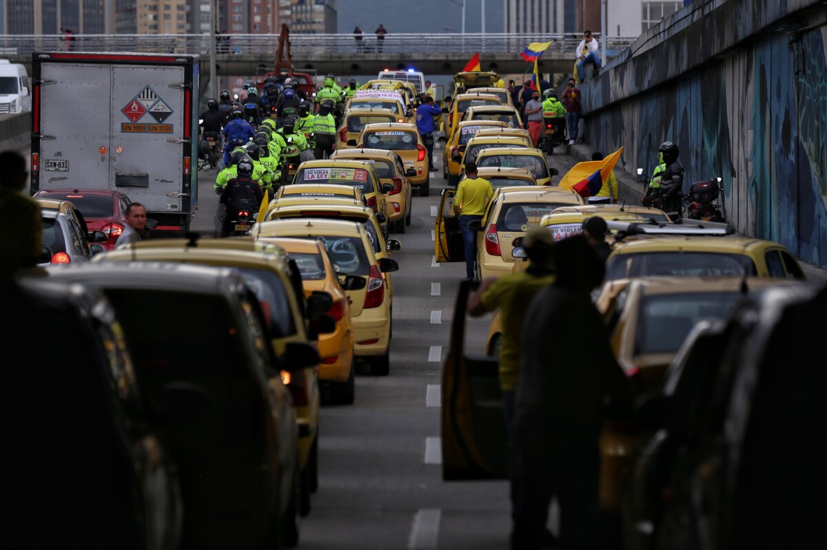 ¡Prográmese para el paro de taxistas de este miércoles! Estos son los puntos de concentración 1 ¡Prográmese para el paro de taxistas de este miércoles! Estos son los puntos de concentración Para este miércoles 9 de agosto se tiene programado un paro de taxistas en las principales ciudades del país.