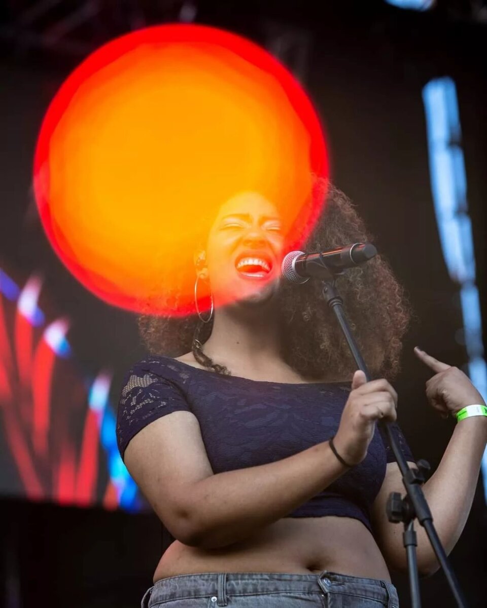 Apúntese al festival Jazz al Parque este fin de semana La ciudad de Bogotá está llena de planes para hacer y uno de ellos es el festival de Jazz al Parque que se celebrará este fin de semana, los días 9 y 10 de septiembre estarán cargados de música por el gran concierto gratuito en el parque El Country, ubicado en la localidad de Usaquén a la altura de la Calle 127 C con Carrera 11 D.