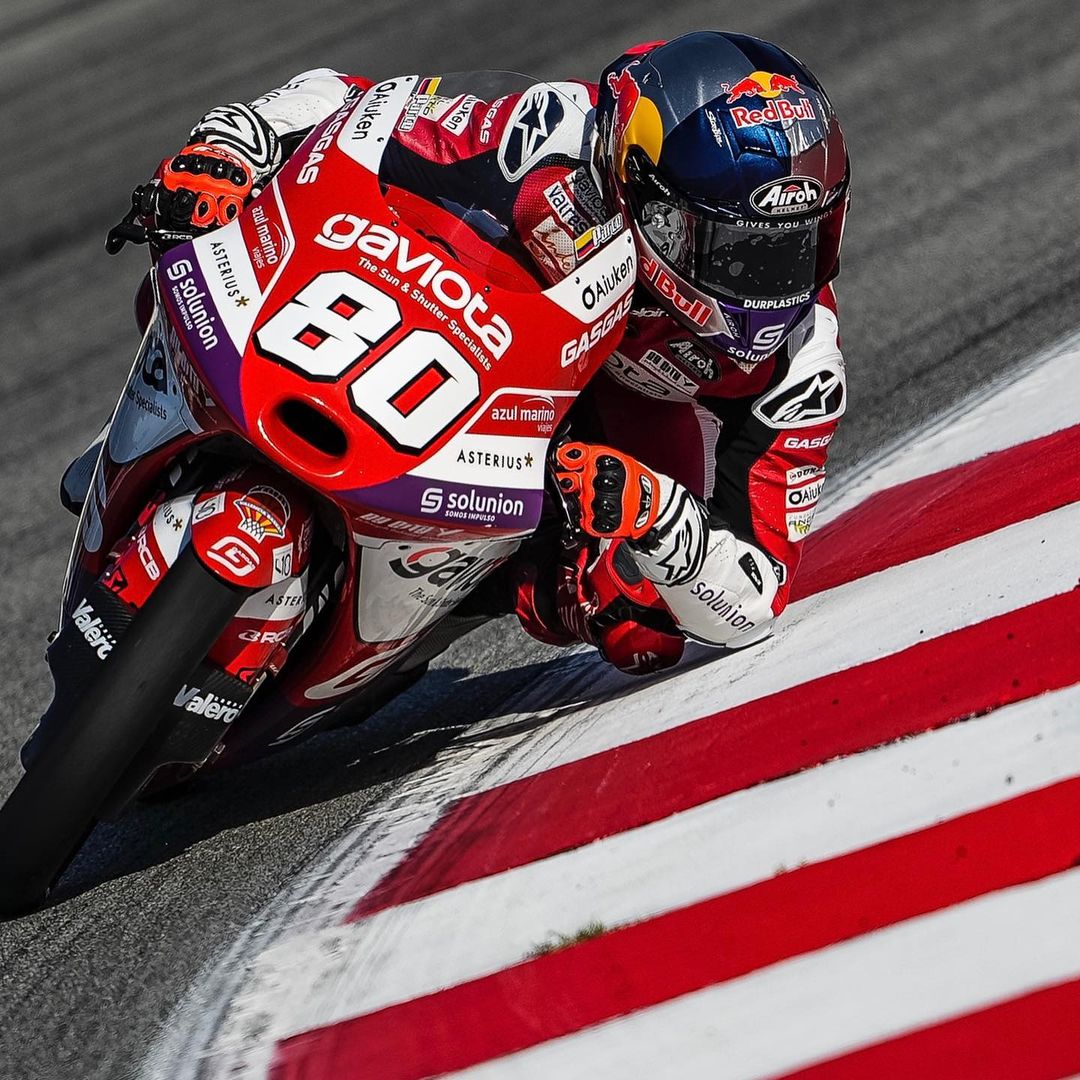 El colombiano David Alonso ganó el Gran Premio de Cataluña en el Moto GP