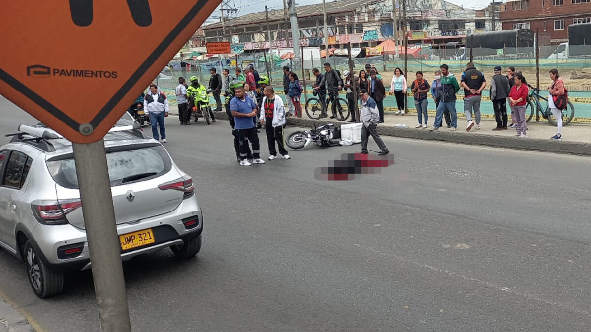 Accidente de tránsito cobró la vida de un motociclista en la Autopista Sur Un motociclista perdió la vida tras chocar con una volqueta en la Autopista Sur.