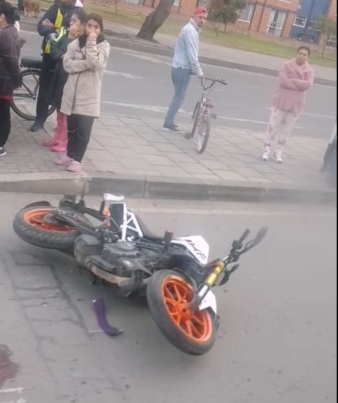 Accidente de tránsito cobró la vida de una niña en Bosa Una niña que había salido de su casa con destino al colegio, falleció en medio de un aparatoso accidente de tránsito, en la localidad de Bosa.