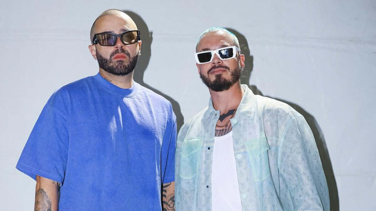 Atacan a DJ de J Balvin antes del partido de Colombia El músico paisa, José David Rivera Mazo, más conocido como DJ Pope, denunció en sus redes sociales que fue víctima de un presunto ataque armado en Barranquilla a pocos minutos de llegar a la ciudad para disfrutar del partido de la Selección Colombia y Venezuela en las Eliminatorias al Mundial 2026.