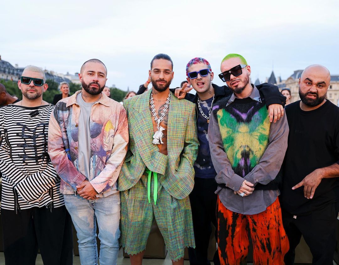 Atacan a DJ de J Balvin antes del partido de Colombia 1 Atacan a DJ de J Balvin antes del partido de Colombia El músico paisa, José David Rivera Mazo, más conocido como DJ Pope, denunció en sus redes sociales que fue víctima de un presunto ataque armado en Barranquilla a pocos minutos de llegar a la ciudad para disfrutar del partido de la Selección Colombia y Venezuela en las Eliminatorias al Mundial 2026.