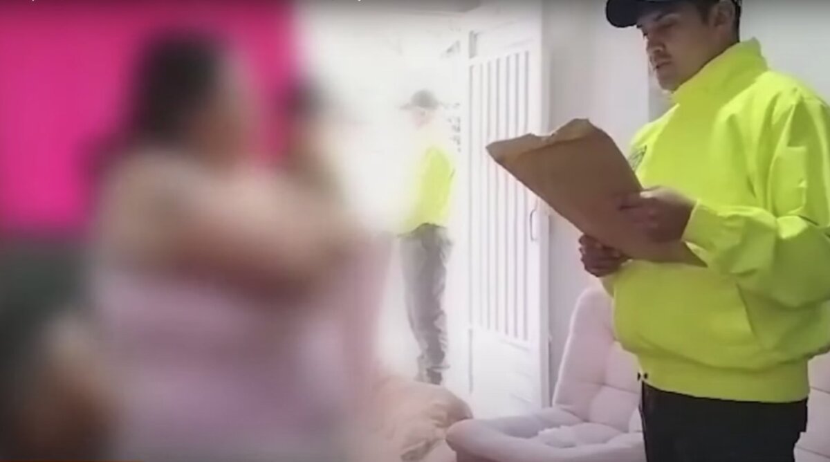 Cayeron 'Los Verdes' en Bogotá, Soacha y Manizales 1 Cayeron 'Los Verdes' en Bogotá, Soacha y Manizales La Fiscalía General de la Nación informó la captura de 11 personas que integraban la banda delincuencial conocida como 'Los Verdes', señalada, entre varios delitos, de haber participado en la comisión de cinco asesinatos ocurridos en Bogotá y Soacha.