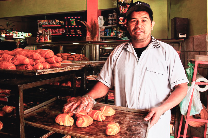 Colombia tiene dos de los mejores panes en el top 5 de todo el mundo 1 Colombia tiene dos de los mejores panes en el top 5 de todo el mundo Colombia es reconocida por su deliciosa diversidad gastronómica, pues hay platos que sorprenden a los turistas que visitan nuestro país, por eso, no es extraño que Colombia haga parte del top 5 de los panes más ricos de todo el mundo.