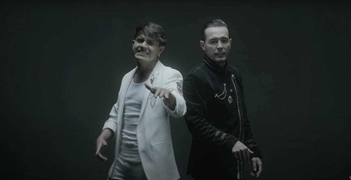 Alexis y Jordan le hacen el quite al desamor con la música 1 Alexis y Jordan le hacen el quite al desamor con la música No cabe duda que hablar de amor en estos tiempos puede ser algo tedioso y hasta complicado, pues, sin lugar a dudas, cada uno de nosotros hemos sido testigos de un amor no correspondido. Incluso, hay historias que no llegan a nada y nos dejan con el corazón roto, hasta el punto de cuestionarnos ¿Para qué sufrir por amor?