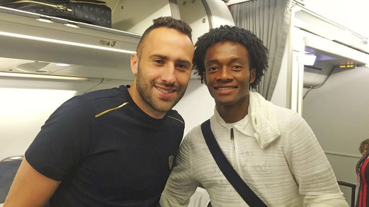 David Ospina y Juan Guillermo Cuadrado habrían comprado equipo del FPC David Ospina y Juan Guillermo Cuadrado al parecer se alistan para su vida después del retiro del fútbol. Y es que las figuras de la Selección Colombia habrían realizado una importante inversión en el balompié colombiano con un equipo.