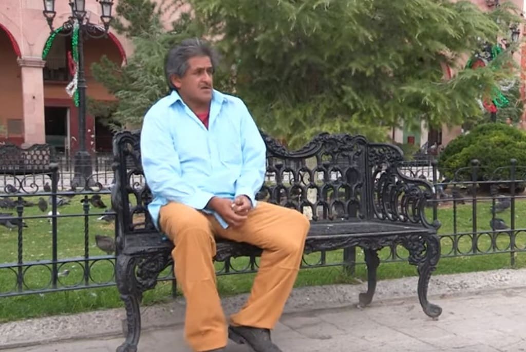 El hombre con el pene más grande del mundo nunca ha tenido novia Su salud está deteriorada por su enorme miembro viril y ha tenido varias complicaciones, como no poder tener relaciones sexuales