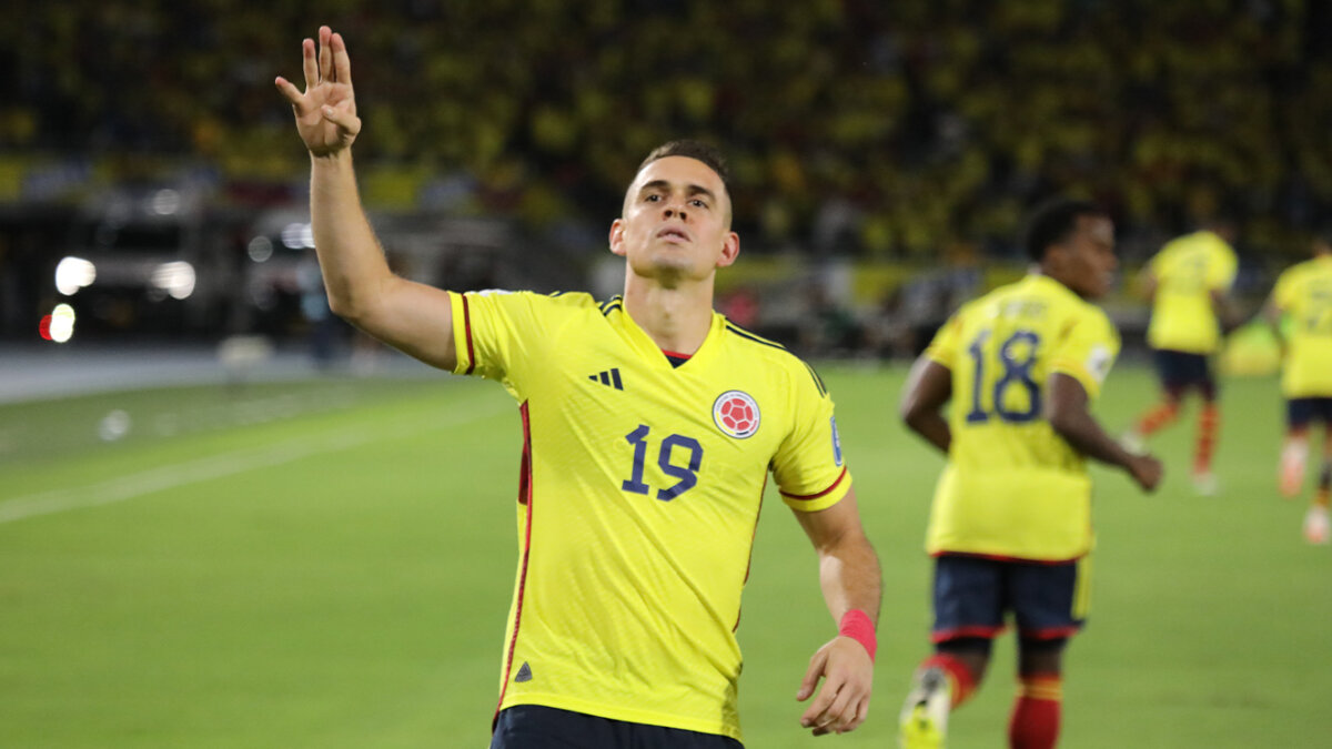 Esta es la nómina con la que Colombia buscará ganarle a Chile como visitante 1 Esta es la nómina con la que Colombia buscará ganarle a Chile como visitante Con una variante la Selección Colombia, dirigida por Néstor Lorenzo, buscará lograr su primer triunfo como visitante en las eliminatorias al Mundial de 2026.