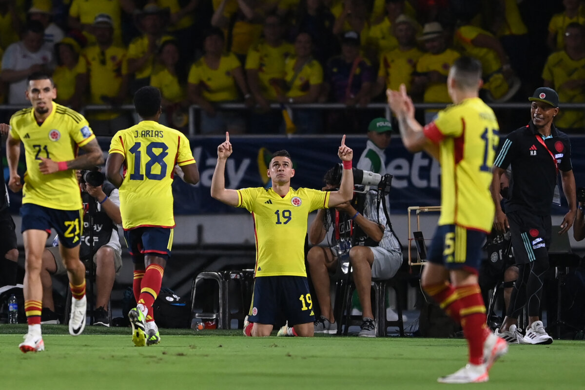 Inteligencia Artificial ya dio sus clasificados a la copa del mundo El balón ya rodó en las eliminatorias sudamericanas al Mundial de Estados Unidos, México y Canadá y las 10 selecciones se ilusionan con un cupo a la próxima cita mundialista del 2026. 