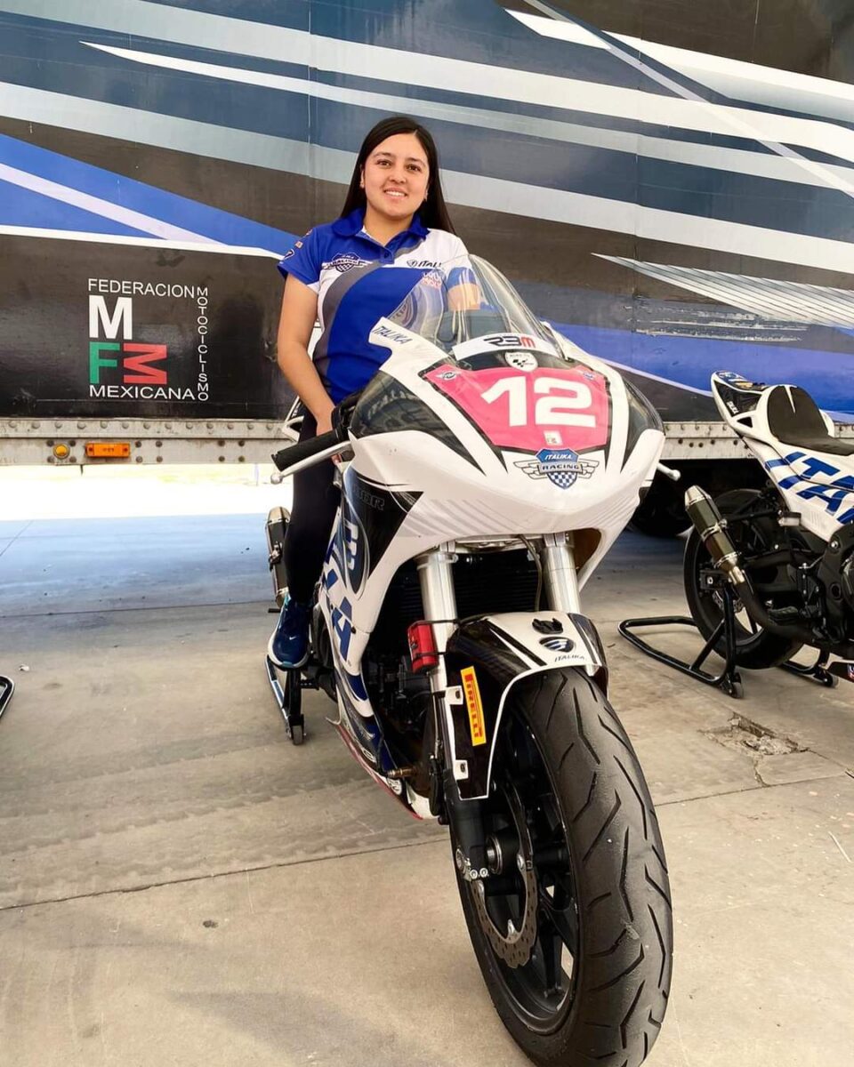 Lady, la promesa del motociclismo que murió en Tocancipá El deceso que hoy enluta a los aficionados de las motos ocurrió en la mañana del domingo, en el templo de los deportes de motor en el país, el Autódromo de Tocancipá.