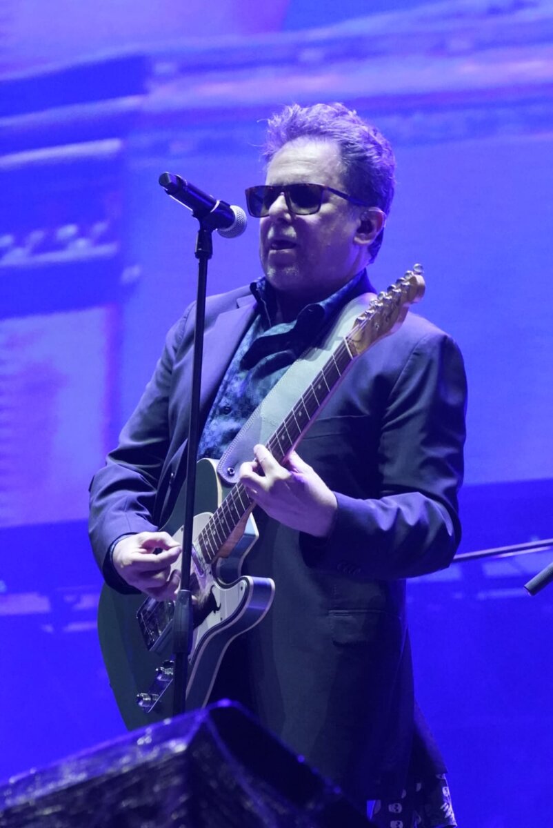 Le dio la pálida: Andrés Calamaro se retiró del escenario de Cordillera antes de tiempo 1 Le dio la pálida: Andrés Calamaro se retiró del escenario de Cordillera antes de tiempo El cantautor argentino Andrés Calamaro tuvo que retirarse del escenario antes de tiempo, cuando estaba presentándose en el Festival Cordillera.