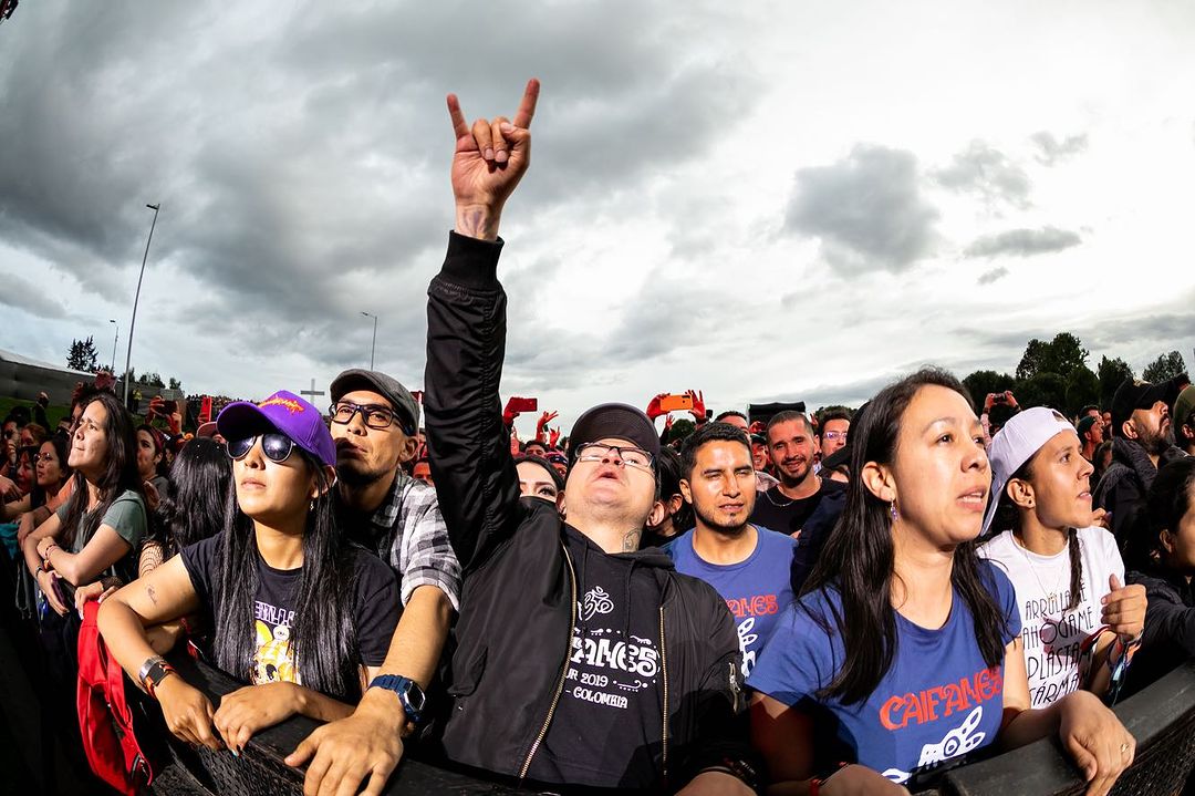 Pille los cierres viales para el Festival Cordillera este fin de semana Este sábado 23 y domingo 24 de septiembre se llevará a cabo el Festival Cordillera, como este será un evento masivo en el que cientos de bogotanos se trasladarán hasta el parque metropolitano Simón Bolívar, la Secretaría Distrital de Movilidad (SDM) autorizó algunos cierres viales cerca a este punto de la capital.