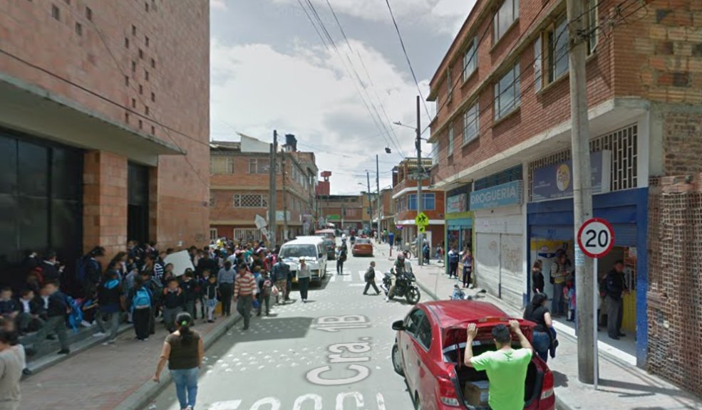 Bandidos hurtaron $17 millones en mercancía de una fábrica de ropa en la Alquería Durante la noche de este domingo, en el barrio Alquería de la localidad de Puente Aranda, dos bandidos ingresaron hasta una fábrica de ropa y se robaron un total de 17 millones de pesos en mercancía.