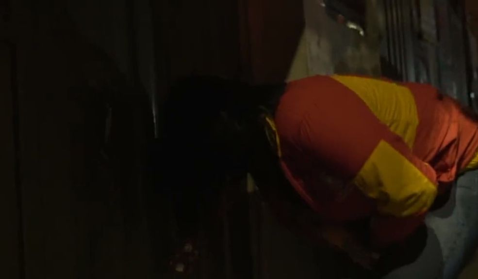 ¡Indignante! Una mujer dejó encerrada a su hija de 5 años para irse de rumba en Kennedy