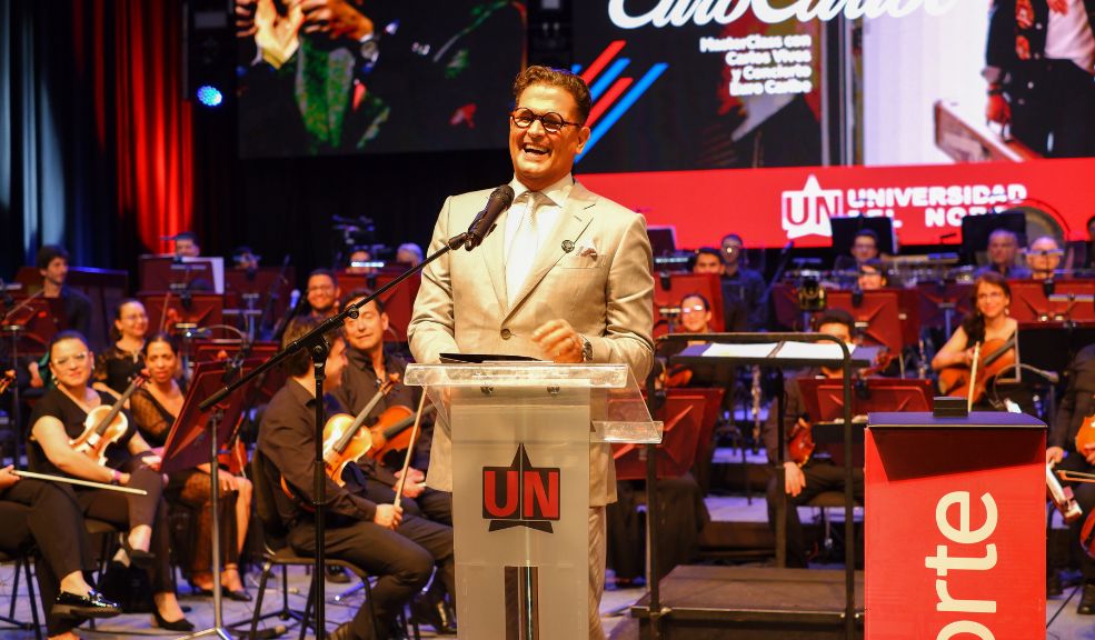 Carlos Vives recibió doctorado en Ciencias Sociales por su aporte a la identidad del Caribe