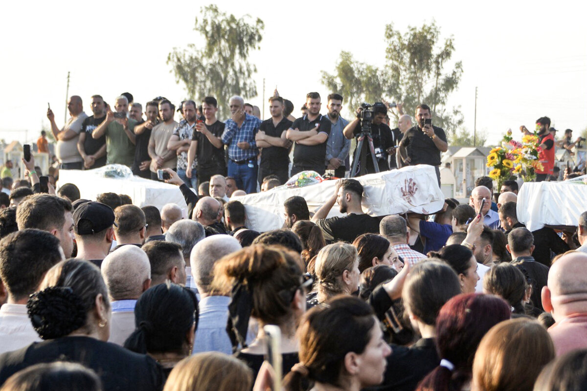 Tragedia en una boda: al menos 100 personas murieron tras un incendio Al menos 100 personas murieron y otras 150 resultaron heridas por un incendio durante una boda en un salón de fiestas de una pequeña ciudad del norte de Irak, informaron el miércoles las autoridades sanitarias.