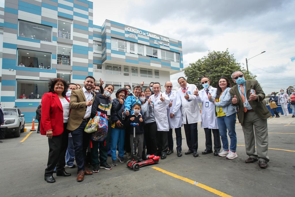 Así es el nuevo Centro de Salud El Tunal Este martes, se entregó el nuevo Centro de Salud El Tunal, que tendrá un amplio portafolio para atender a las personas de Tunjuelito y el sur de la capital.