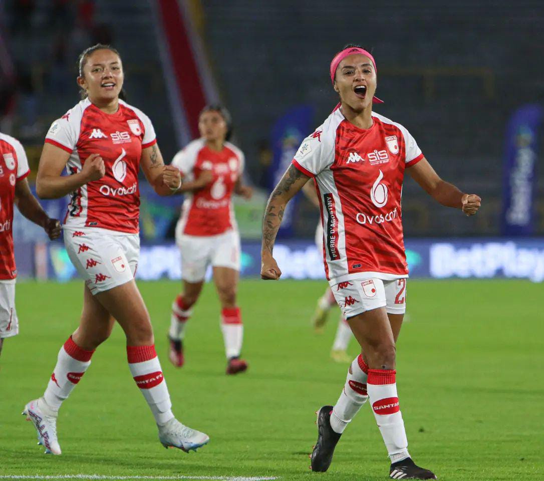 ¡Santa Fe va por la Libertadores! Olimpia, Universitario, U. de Chile, sus rivales en el grupo B 1 Santa Fe va por la gloria continental. Olimpia, Universitario y la U. de Chile serán los rivales en el grupo B.